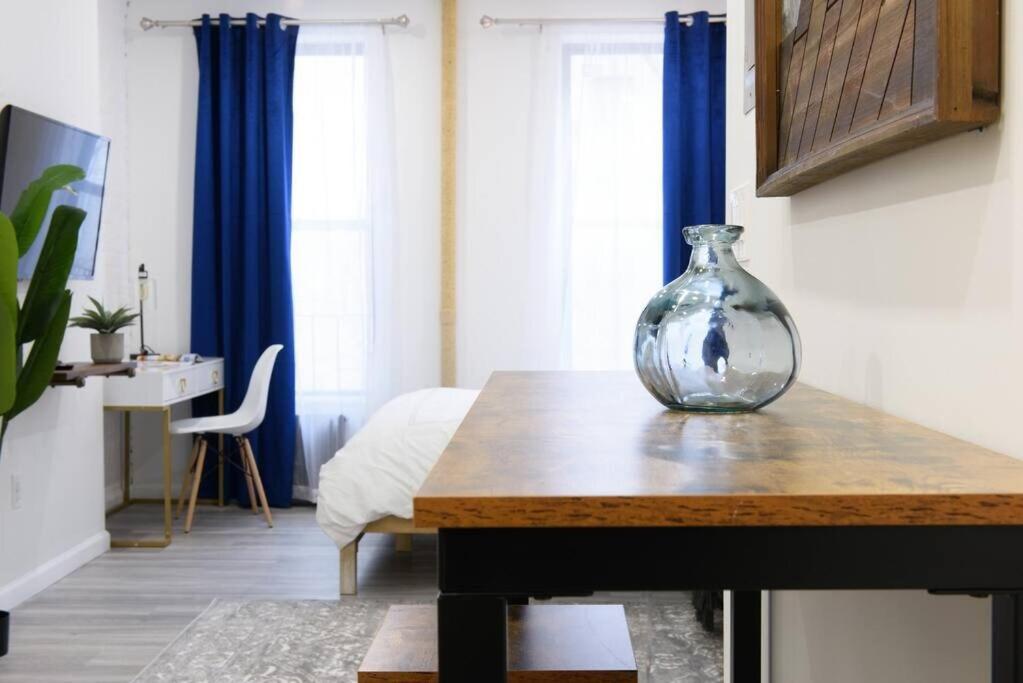 240-12 Brand New Prime Location W&d Apartment New York